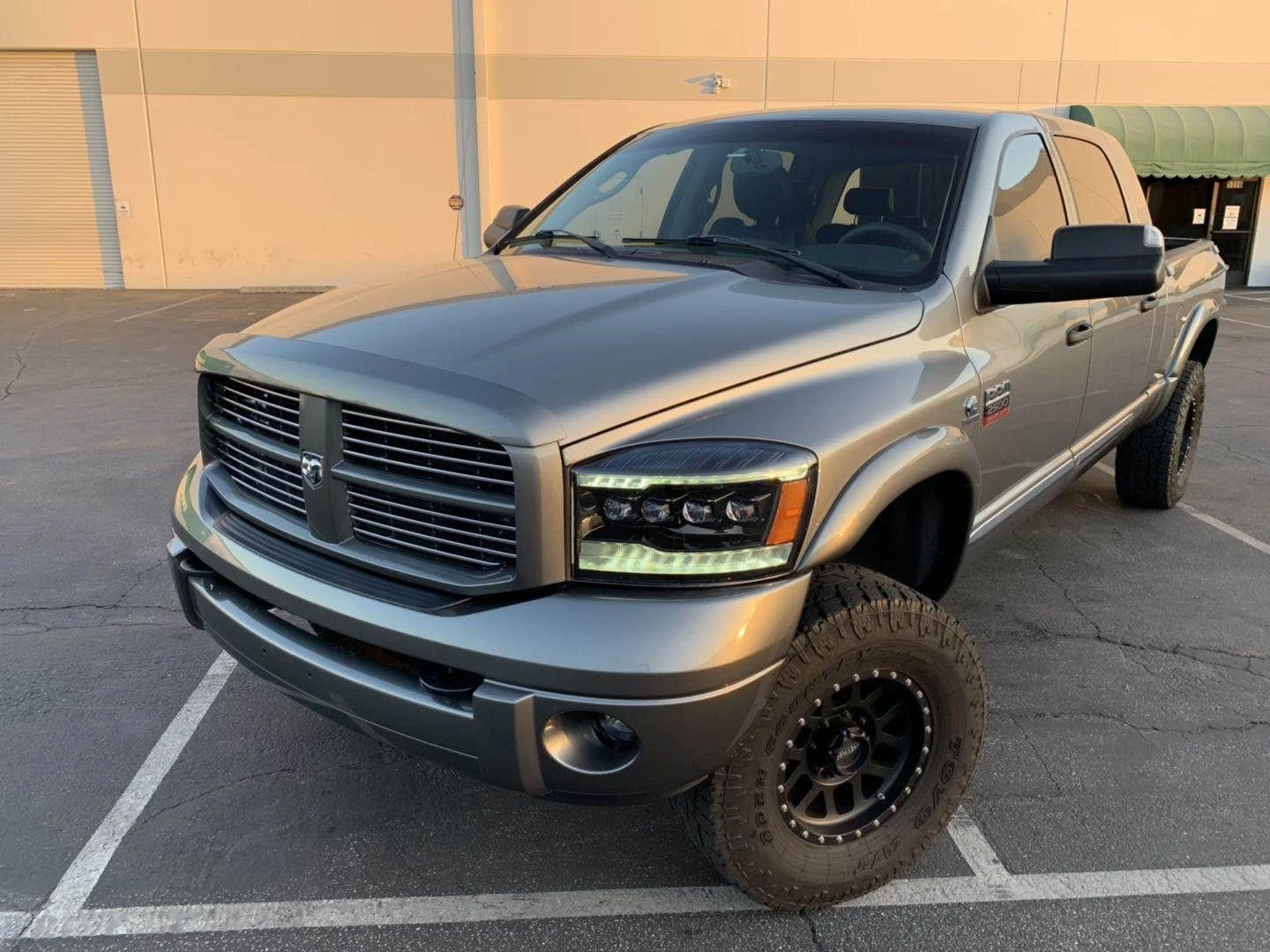 06-08 Dodge Ram NOVA-Series LED Projector Headlights Chrome 5 06-08 Dodge Ram NOVA-Series LED Projector Headlights Chrome - Image 3