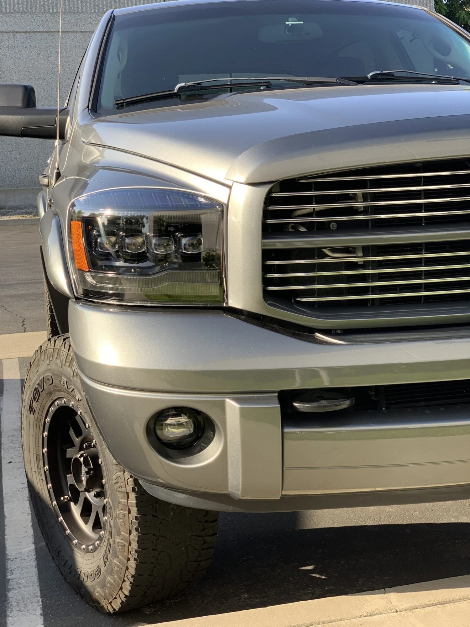 06-08 Dodge Ram NOVA-Series LED Projector Headlights Chrome 4 06-08 Dodge Ram NOVA-Series LED Projector Headlights Chrome - Image 2