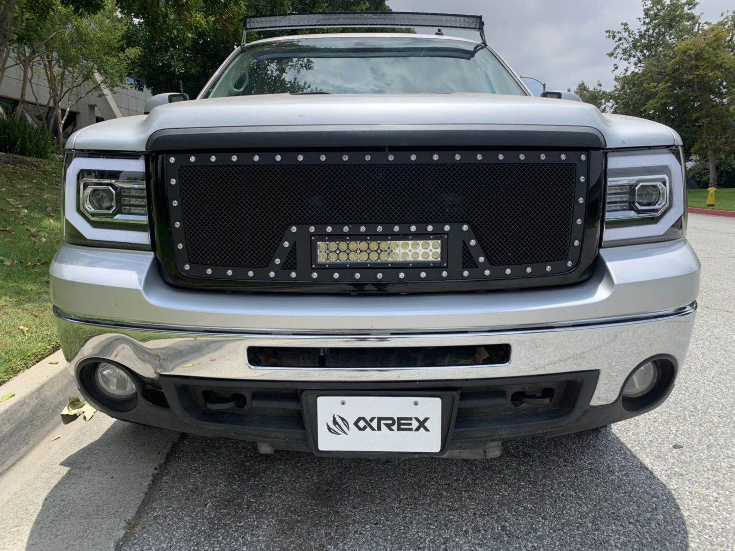 07-13 GMC Sierra LUXX-Series LED Projector Headlights Jet Black 9 07-13 GMC Sierra LUXX-Series LED Projector Headlights Jet Black - Image 8