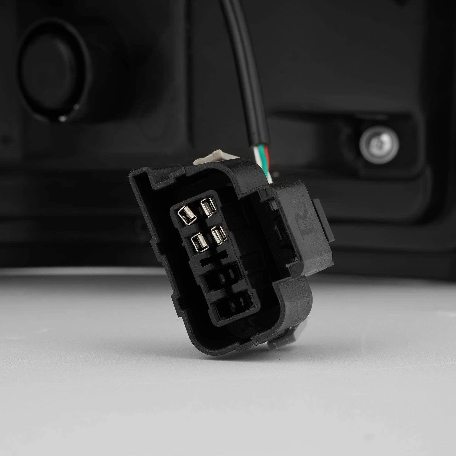 07-13 GMC Sierra LUXX-Series LED Tail Lights Black Red 9 07-13 GMC Sierra LUXX-Series LED Tail Lights Black Red - Image 7