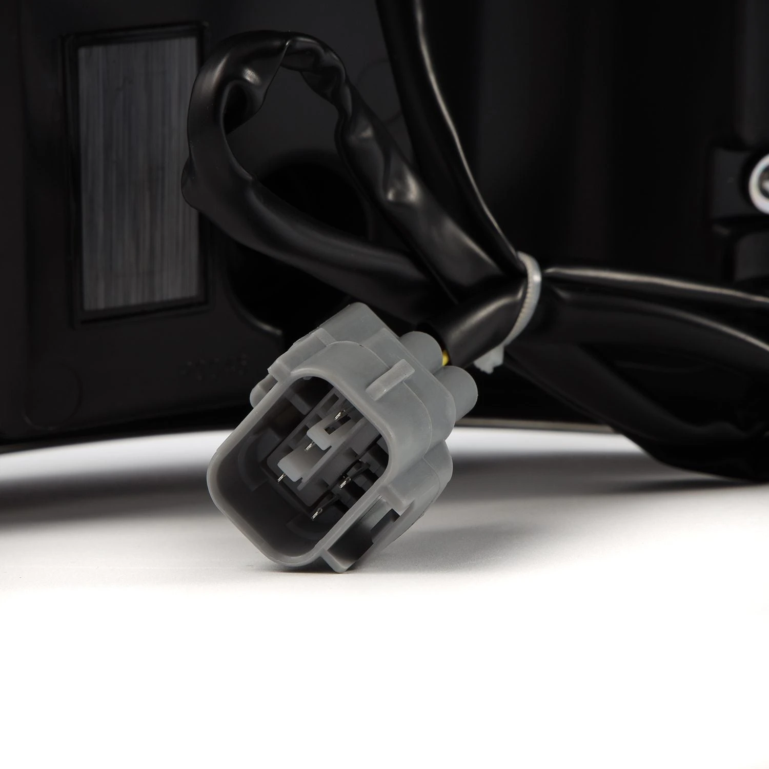 07-13 Toyota Tundra LUXX-Series LED Tail Lights Alpha-Black 19 07-13 Toyota Tundra LUXX-Series LED Tail Lights Alpha-Black - Image 17