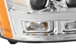 07-14 Chevrolet Tahoe/Suburban/07-13 Avalanche LUXX-Series LED Projector Headlights Chrome -Car Light Shop 07 14 chevrolet tahoesuburban07 13 avalanche luxx series led projector headlights chrome 754436