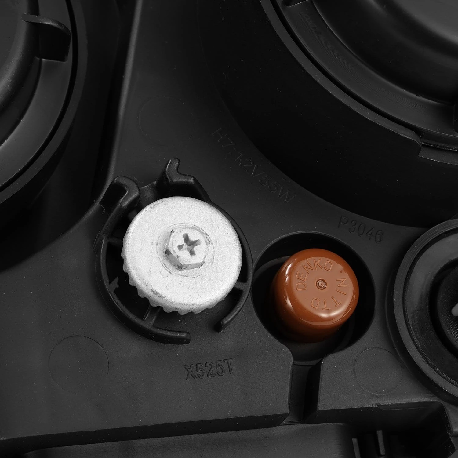 11-20 Toyota Sienna PRO-Series Halogen Projector Headlights Alpha-Black 13 11-20 Toyota Sienna PRO-Series Halogen Projector Headlights Alpha-Black - Image 11