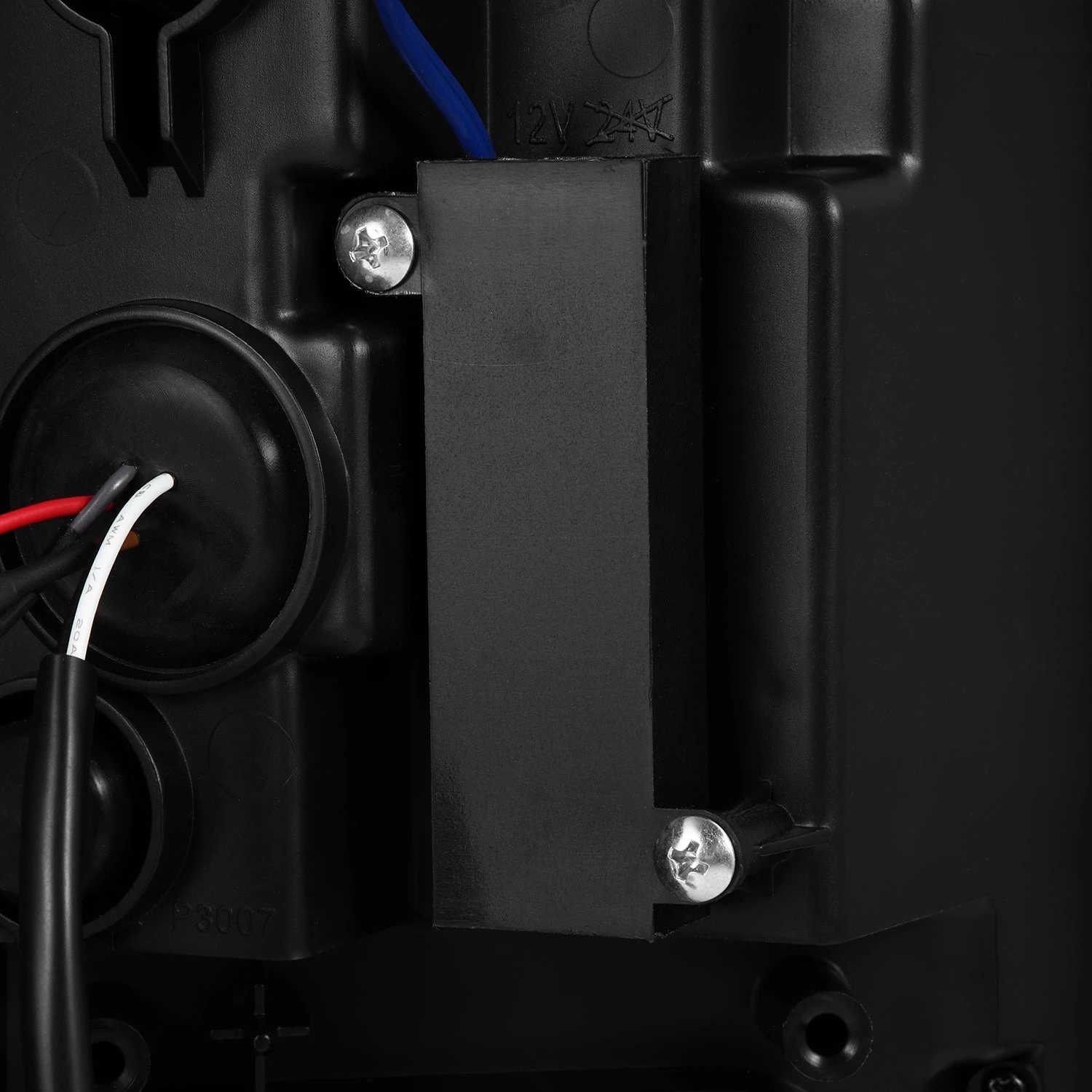 15-20 Ford F150 LUXX-Series LED Tail Lights Black Red 15 15-20 Ford F150 LUXX-Series LED Tail Lights Black Red - Image 13