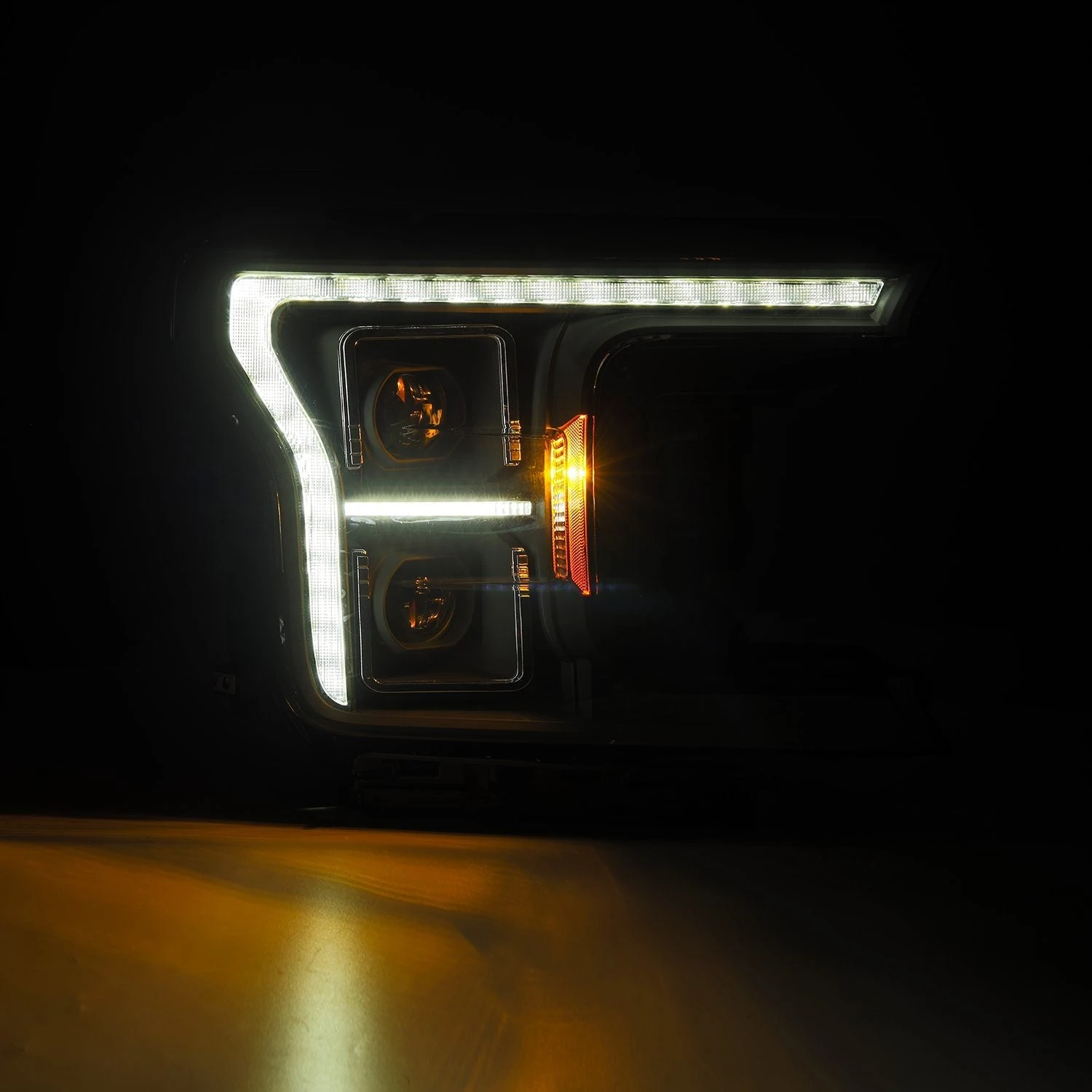 18-20 Ford F150 (MK II 14th Gen Style) LUXX-Series LED Projector Headlights Black 4 18-20 Ford F150 (MK II 14th Gen Style) LUXX-Series LED Projector Headlights Black - Image 2