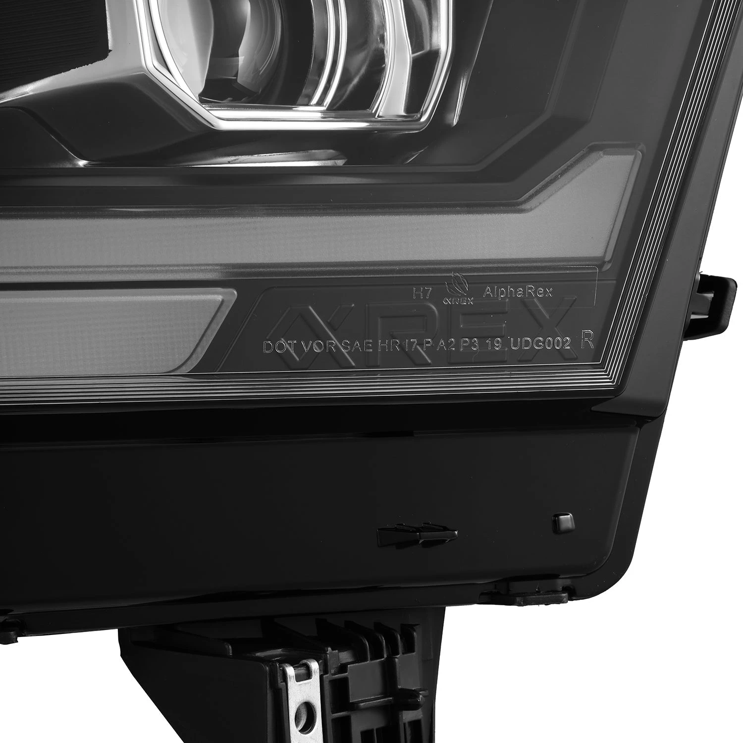 19-24 Ram 1500 (MK II 2500 Style) LUXX-Series LED Projector Headlights Black 13 19-24 Ram 1500 (MK II 2500 Style) LUXX-Series LED Projector Headlights Black - Image 11