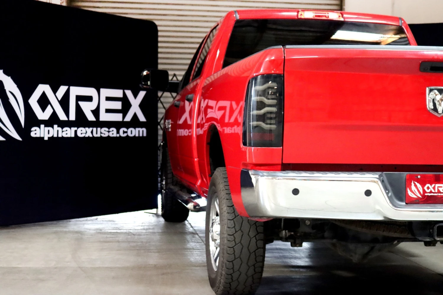 19-24 Ram 2500/3500 LUXX-Series LED Tail Lights Black 4 19-24 Ram 2500/3500 LUXX-Series LED Tail Lights Black - Image 2