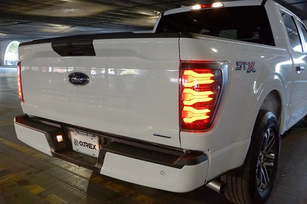 21-23 Ford F150 LUXX-Series LED Tail Lights Black 10 21-23 Ford F150 LUXX-Series LED Tail Lights Black - Image 8