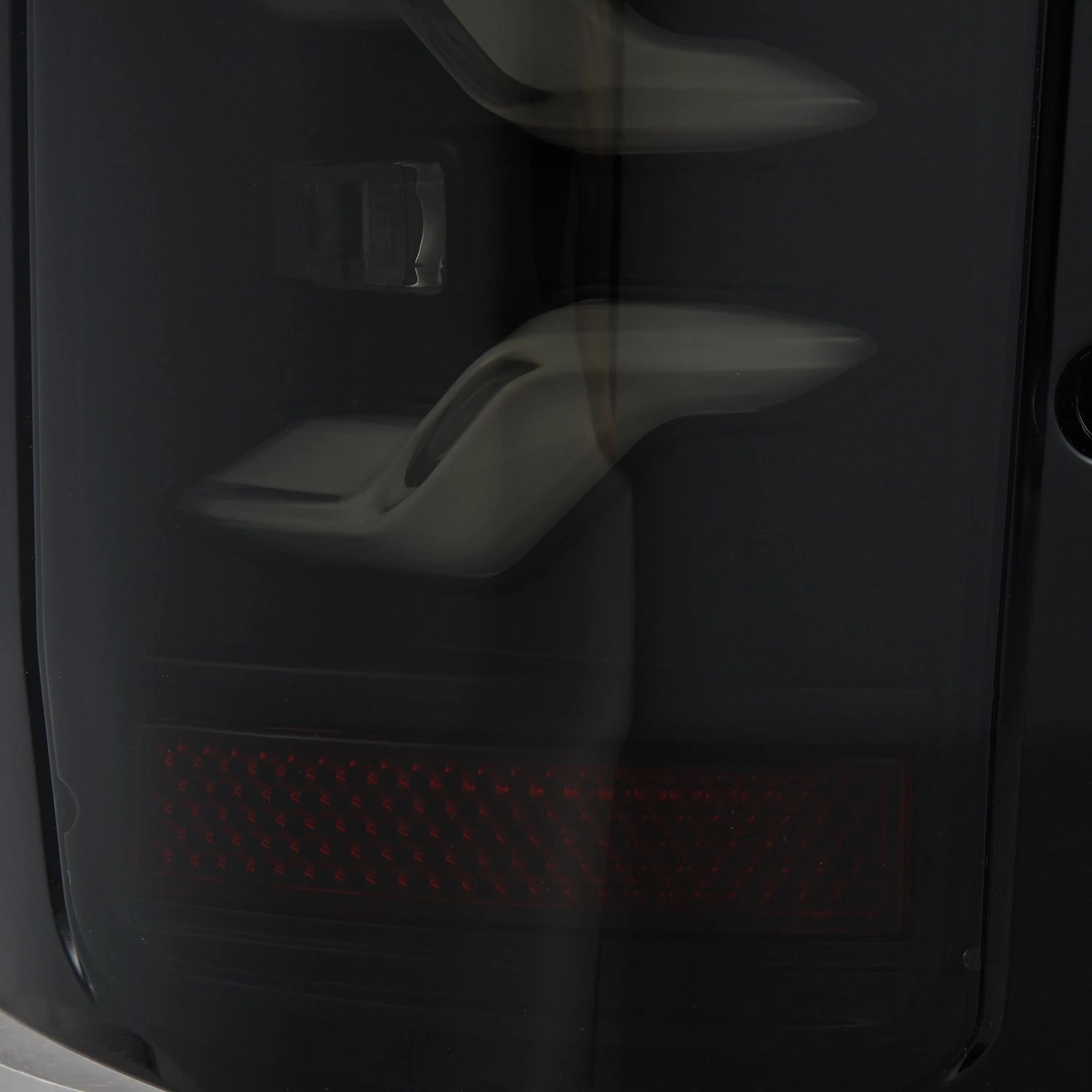 87-96 Ford F-Series/Bronco LUXX-Series LED Tail Lights Black 11 87-96 Ford F-Series/Bronco LUXX-Series LED Tail Lights Black - Image 9