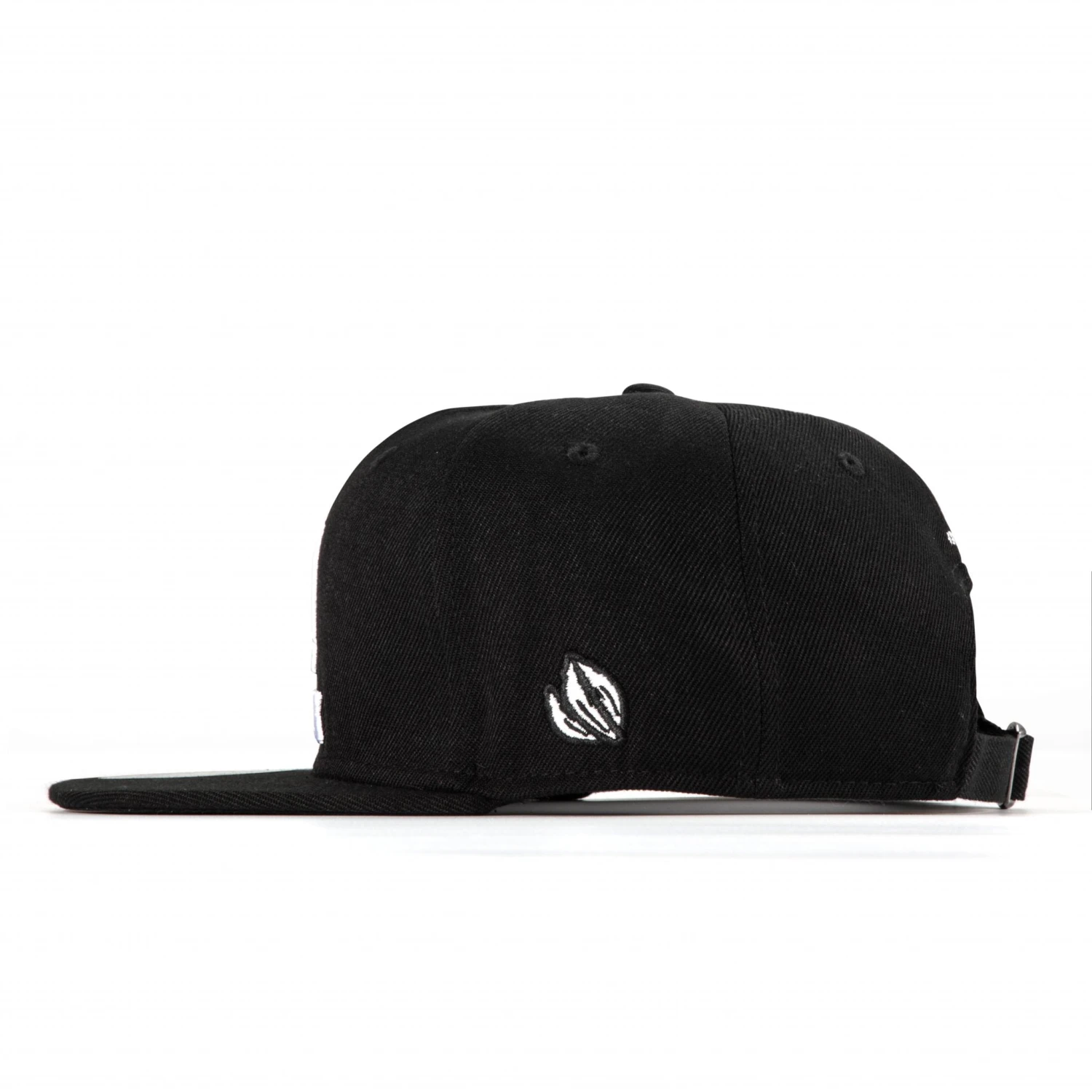 AlphaRex Embroidered Snapback Black & White 7 AlphaRex Embroidered Snapback Black & White - Image 5